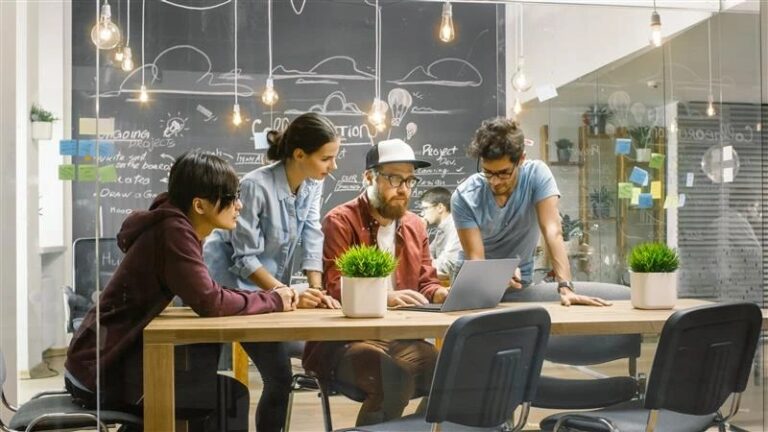 SPECIALIZATION IN ENTREPRENEURSHIP LAUNCHES AT UCW